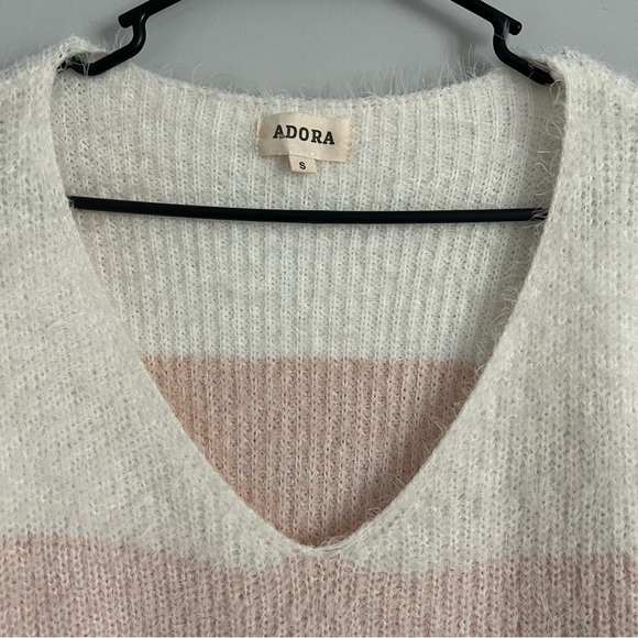 Adora Pink Colorblock V Neck Soft and Cozy Sweater - Picture 5 of 5